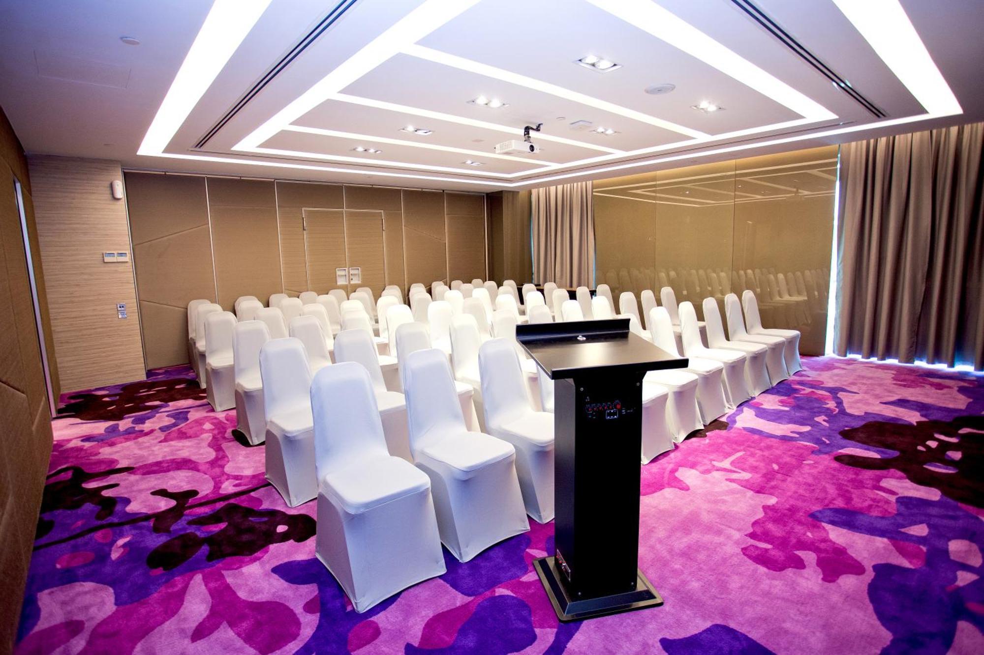 Vouk Hotel Suites, Penang George Town Exterior foto